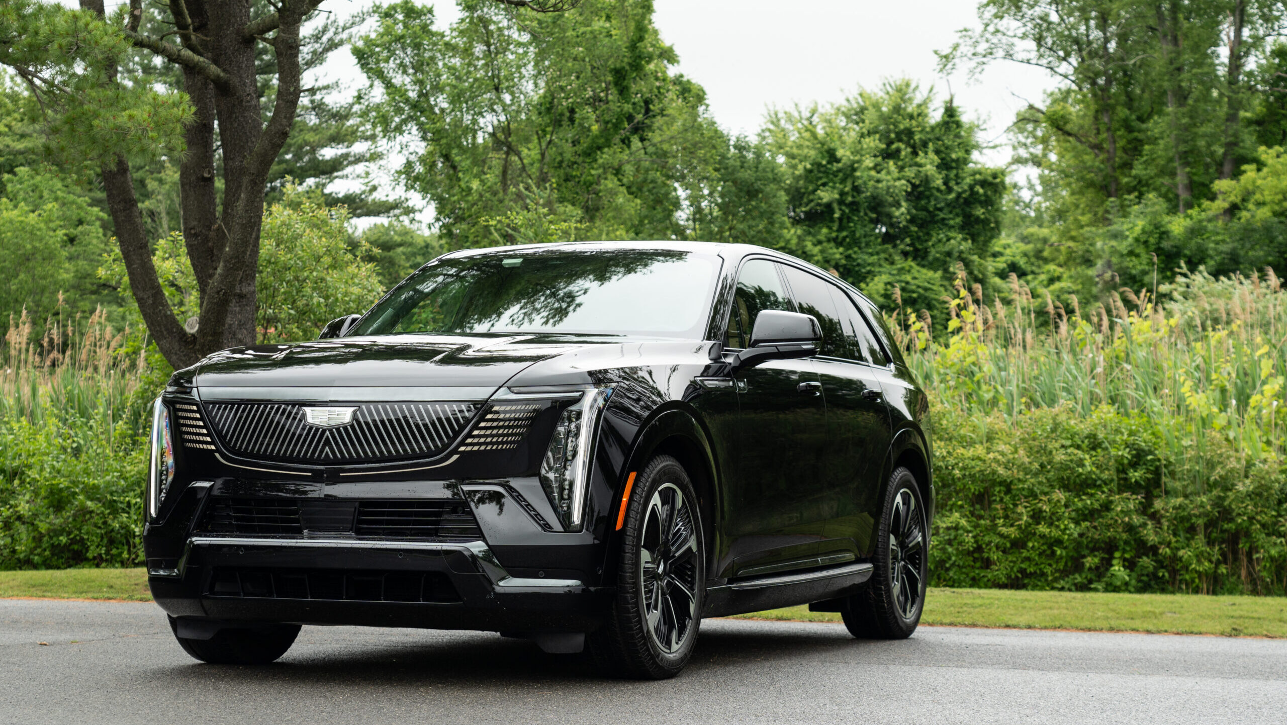 Cadillac Escalade IQ luxury vehicle
